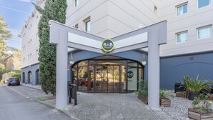 ทางเข้าที่พัก