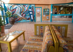 Lobby sitting area - Résidence Le Boucanier (Vieux-Boucau-les-Bains)