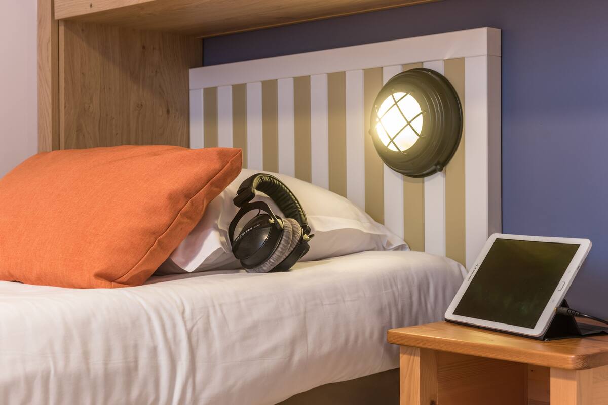 Apartment 3 people - 1 bedroom - Terrace or balcony - Sea view | In-room safe, blackout curtains, iron/ironing board (on request)