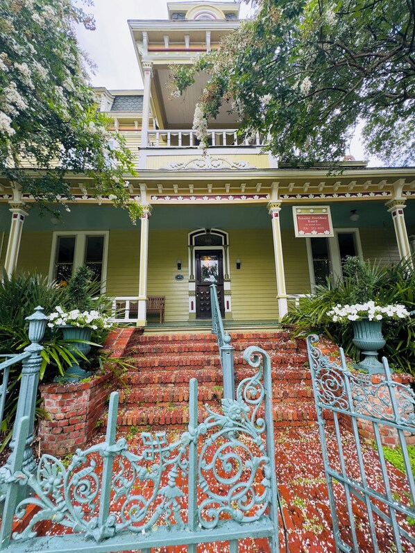 Exterior - Rothschild-Pound House Inn (Columbus)