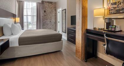 Best Western Plus St. Christopher Hotel