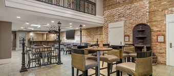 Best Western Plus St. Christopher Hotel