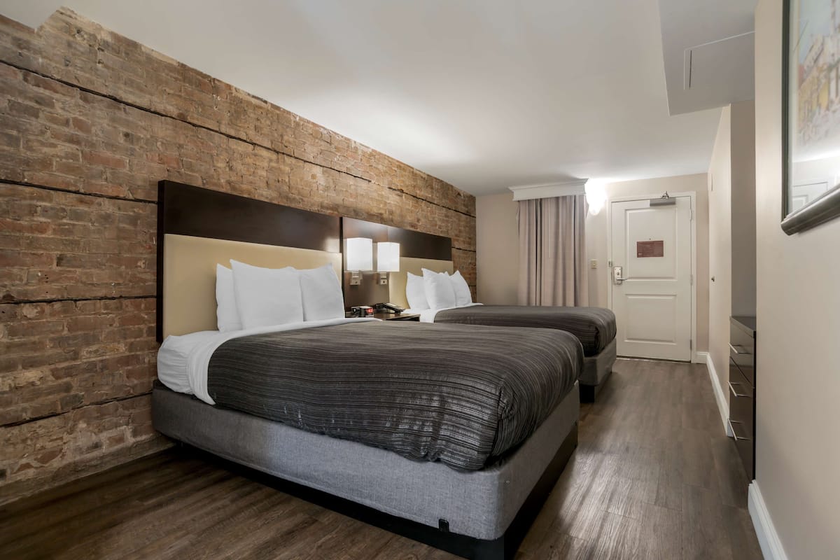 1 bedroom, premium bedding, in-room safe, desk