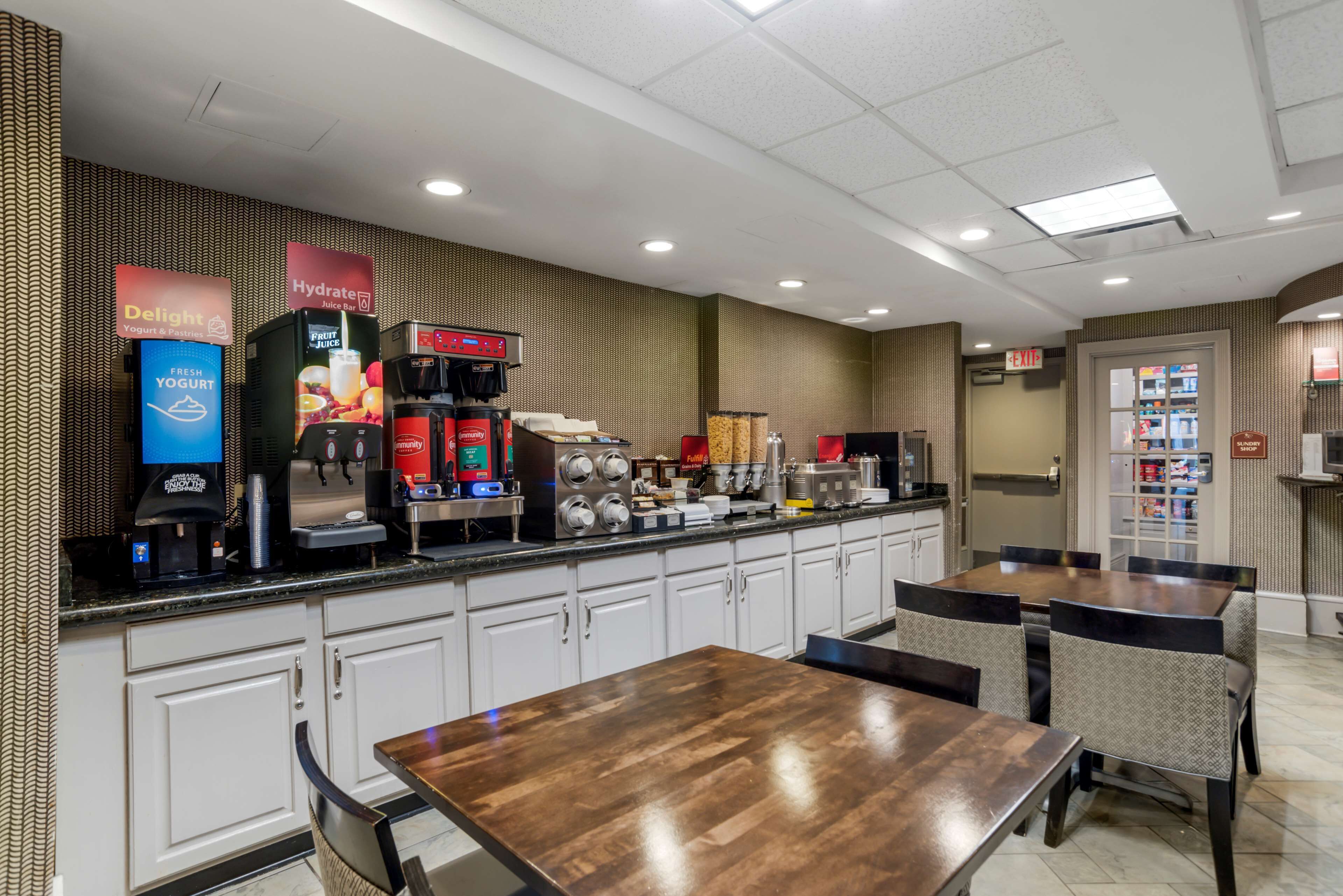 free daily full breakfast