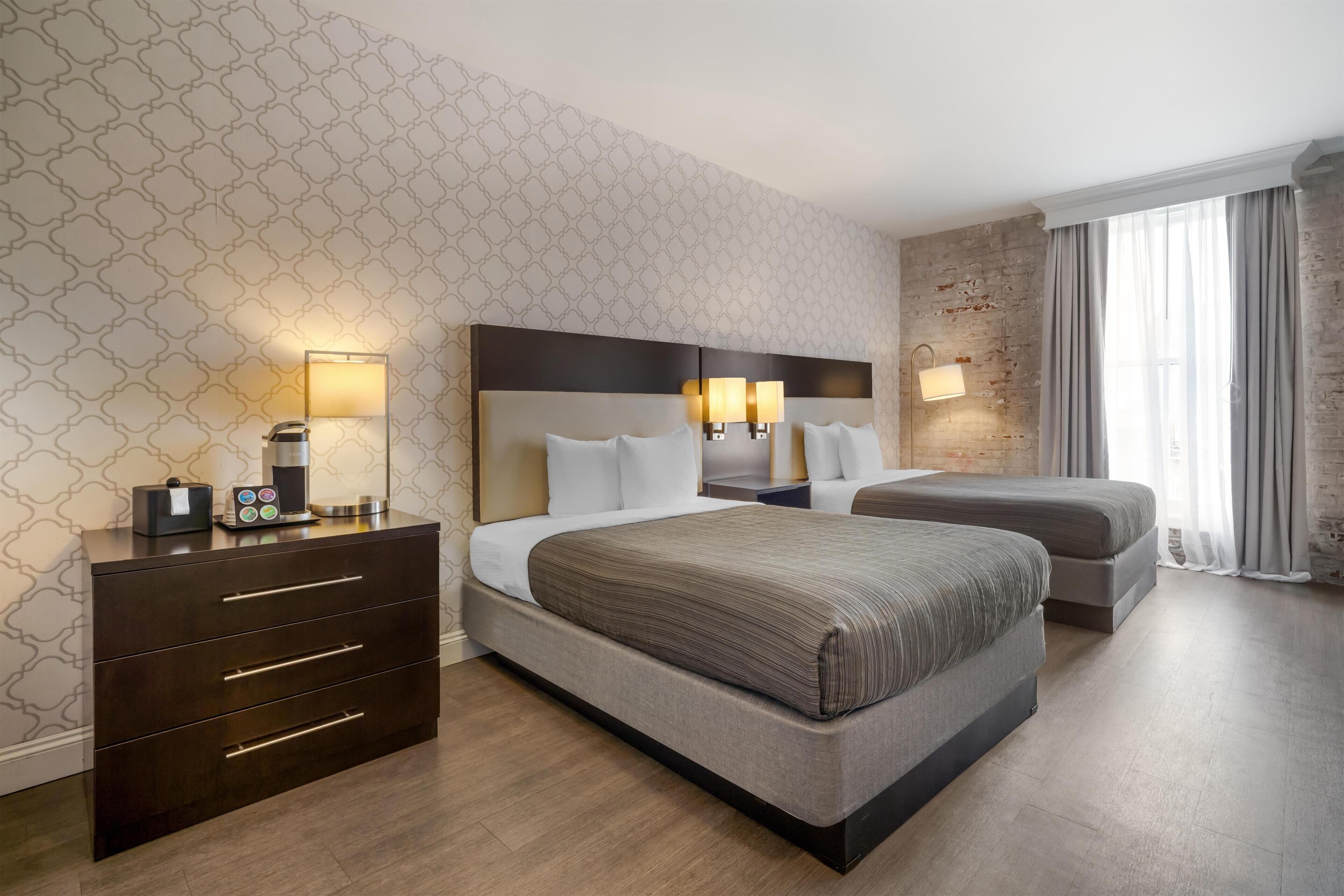 Premium bedding, in-room safe, desk, iron/ironing board