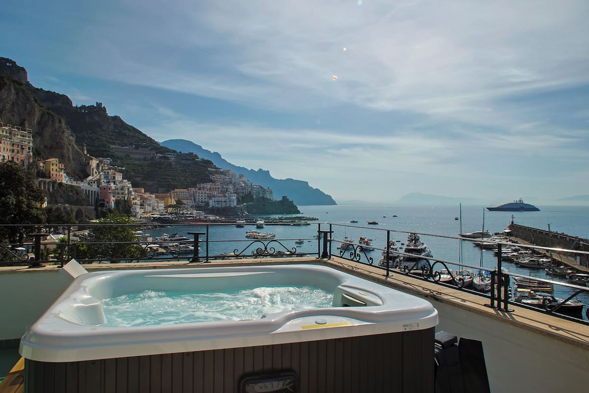 Deluxe Room (External Jacuzzi) | View from property