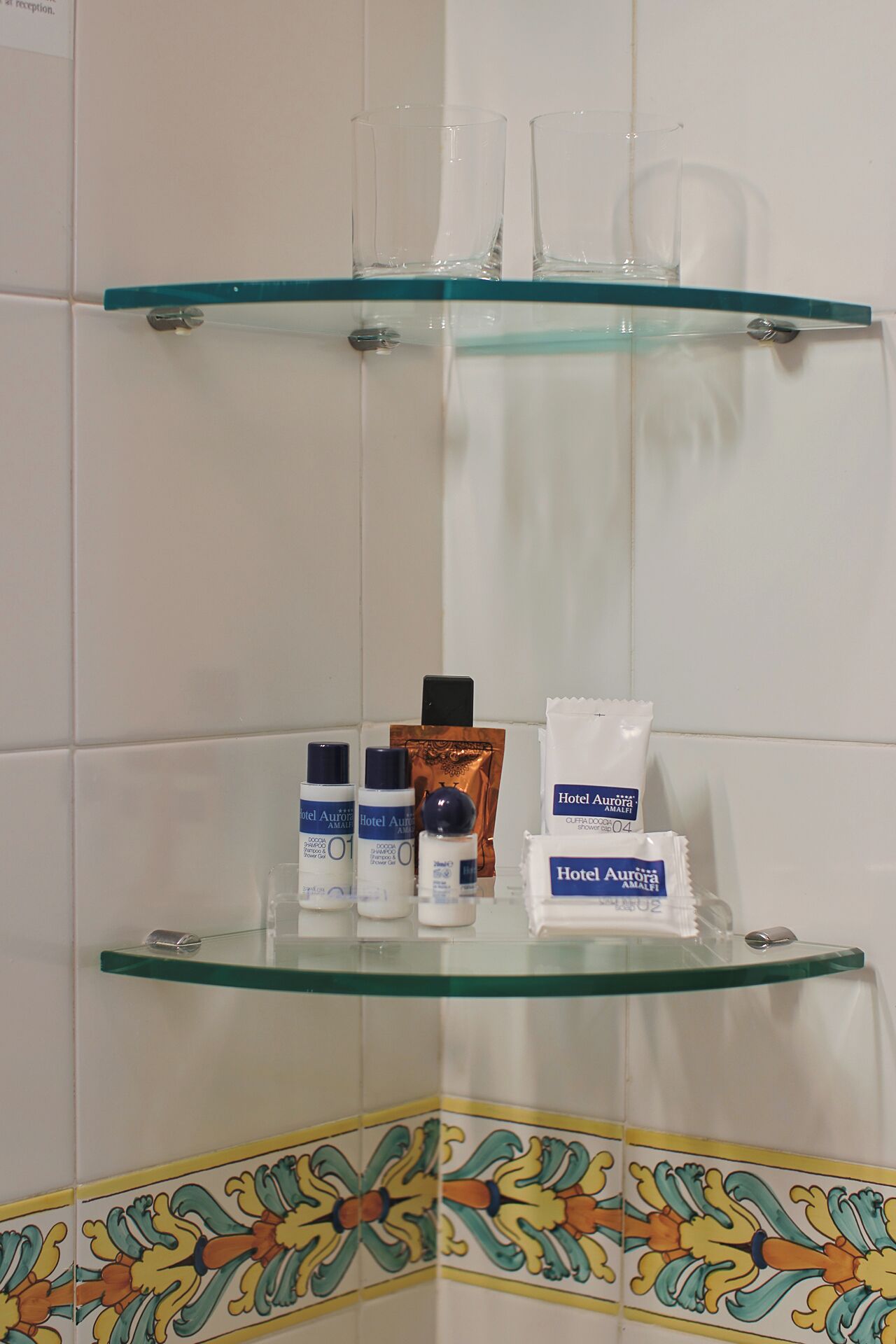 classic double room, partial ocean view | bathroom | free toiletries, hair dryer, slippers, bidet