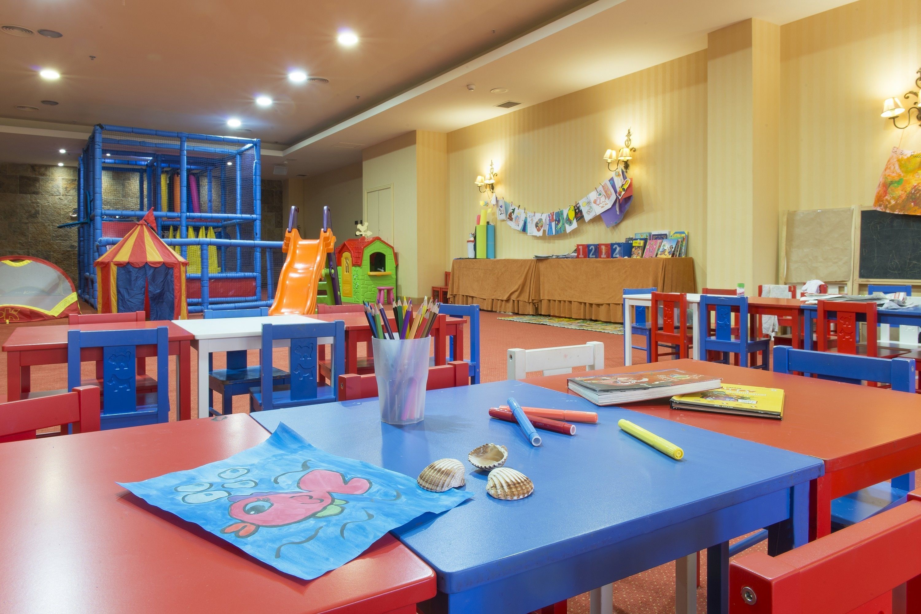 children’s play area – indoor