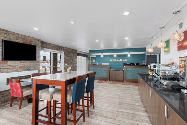 Free daily full breakfast