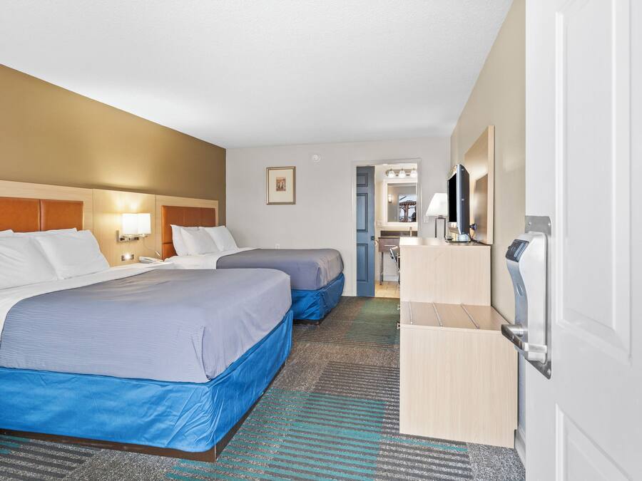 Chambre Standard, 2 grands lits, non-fumeurs | Literie de qualité supérieure, couette en duvet d'oie, bureau