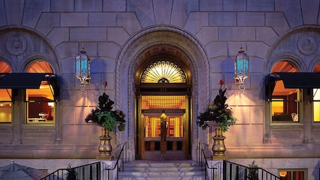 Exterior. Hotel AKA Back Bay
