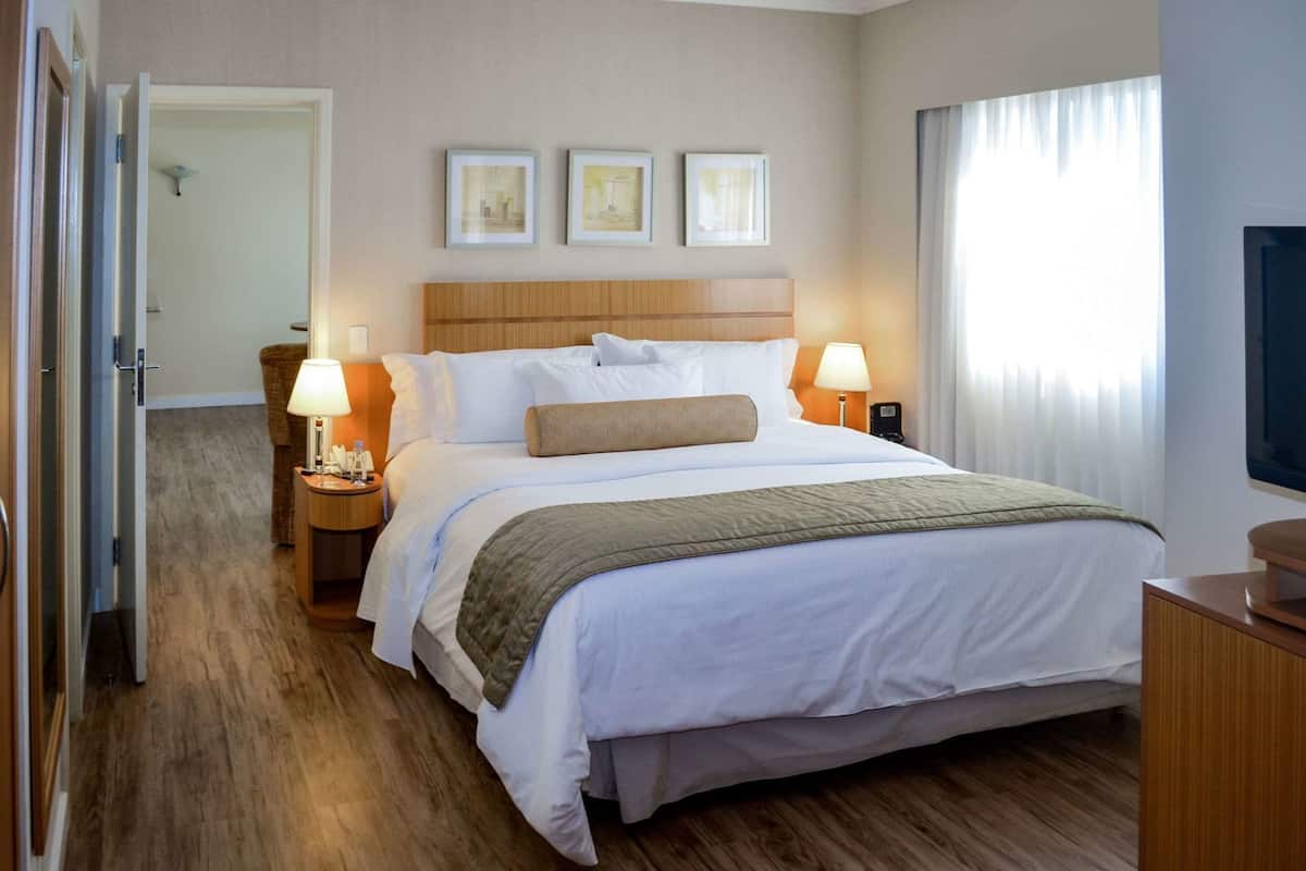 Ropa de cama hipoalergénica y minibar