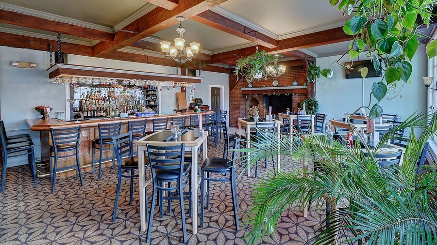 Colonial Motel And Spa