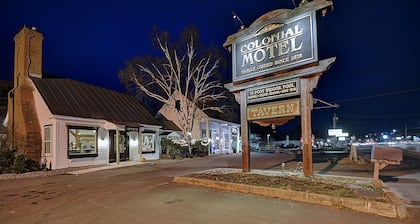 Colonial Motel And Spa