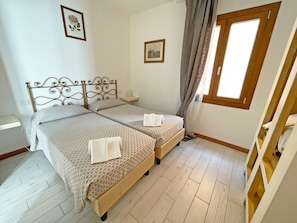 Free WiFi, bed sheets - La Loggia Villa Gloria - Adults Only (Castelnuovo Berardenga)