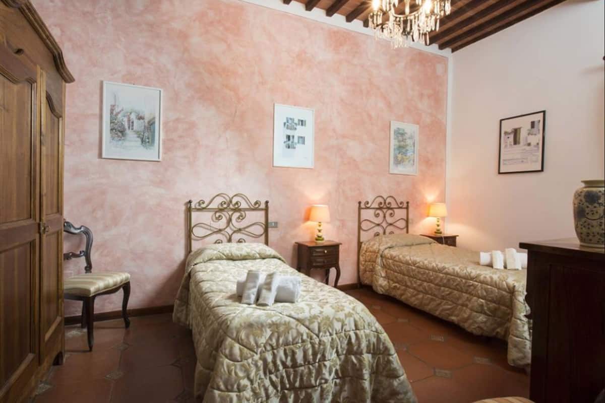 Quadruple Room | WiFi (free), bed sheets