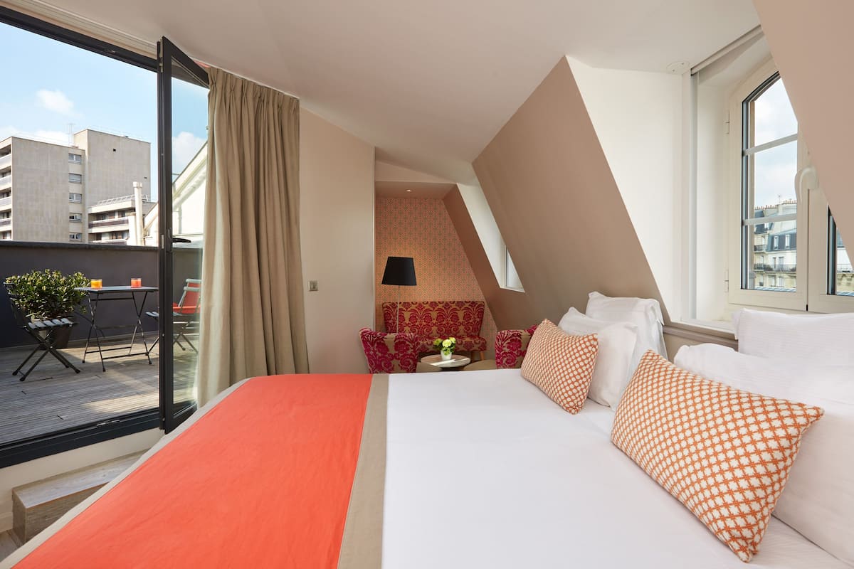 Suíte júnior, terraço | Roupas de cama premium, camas Tempur-Pedic