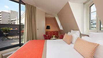 Junior Suite, Terrace | Premium bedding, Tempur-Pedic beds, free minibar, in-room safe