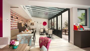 Daily buffet breakfast for a fee