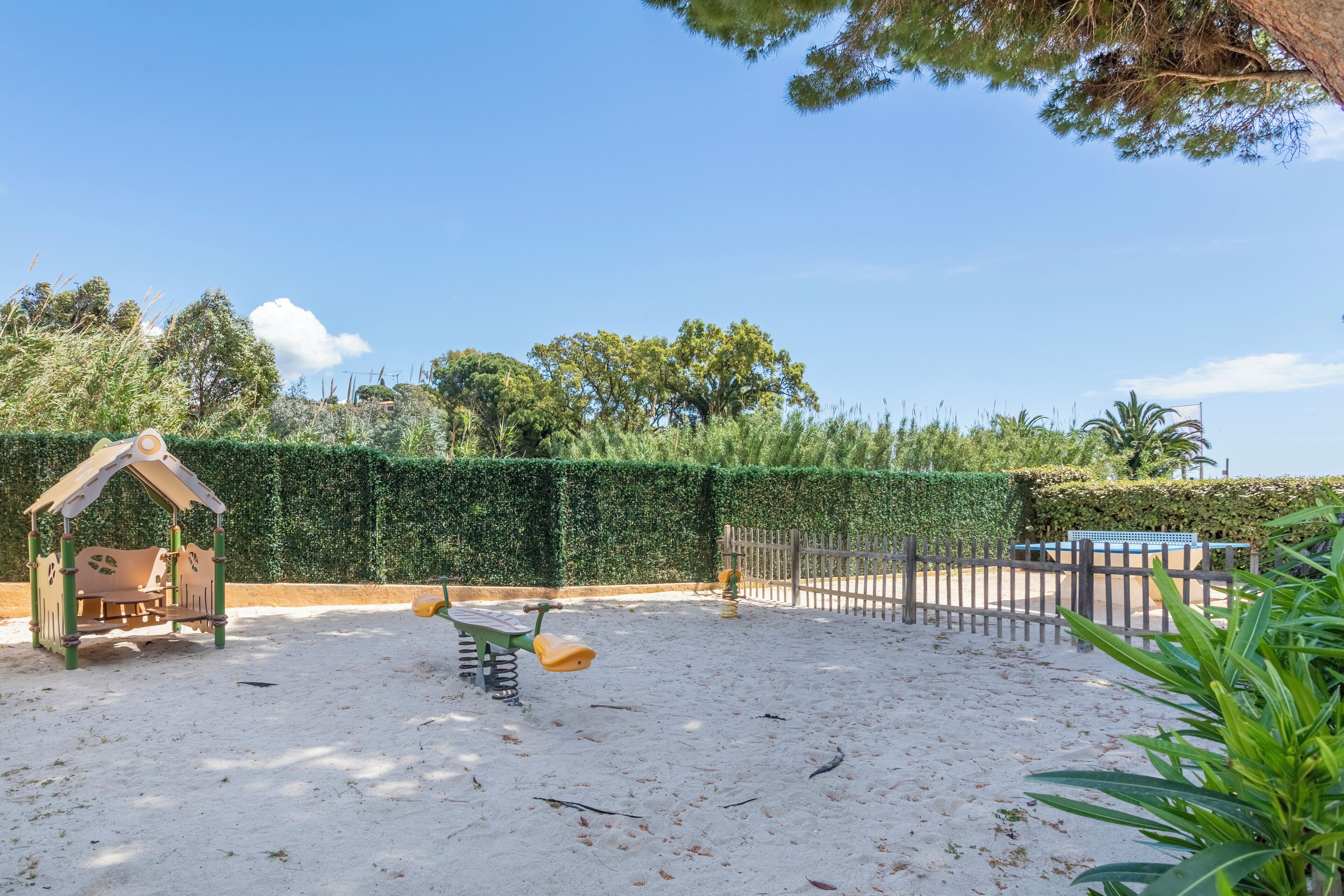 Children's play area - outdoor