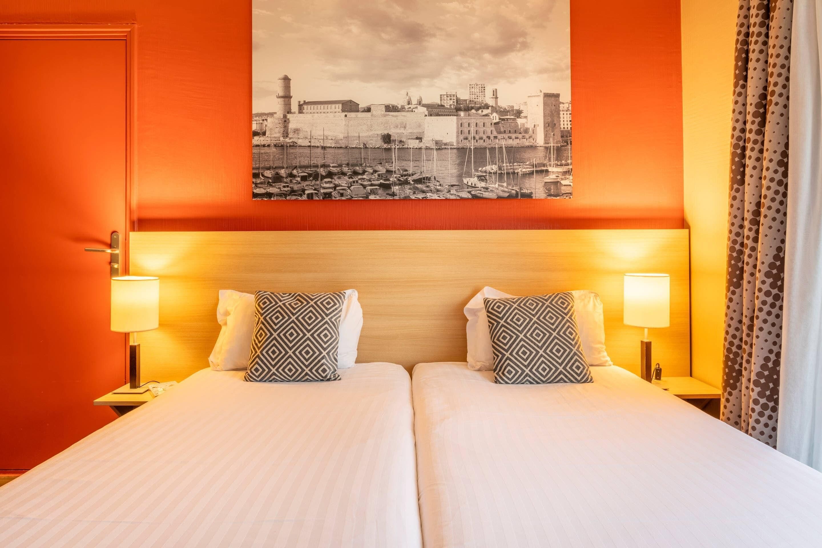 Studio - Accés piscine | In-room safe, soundproofing, free WiFi, bed sheets