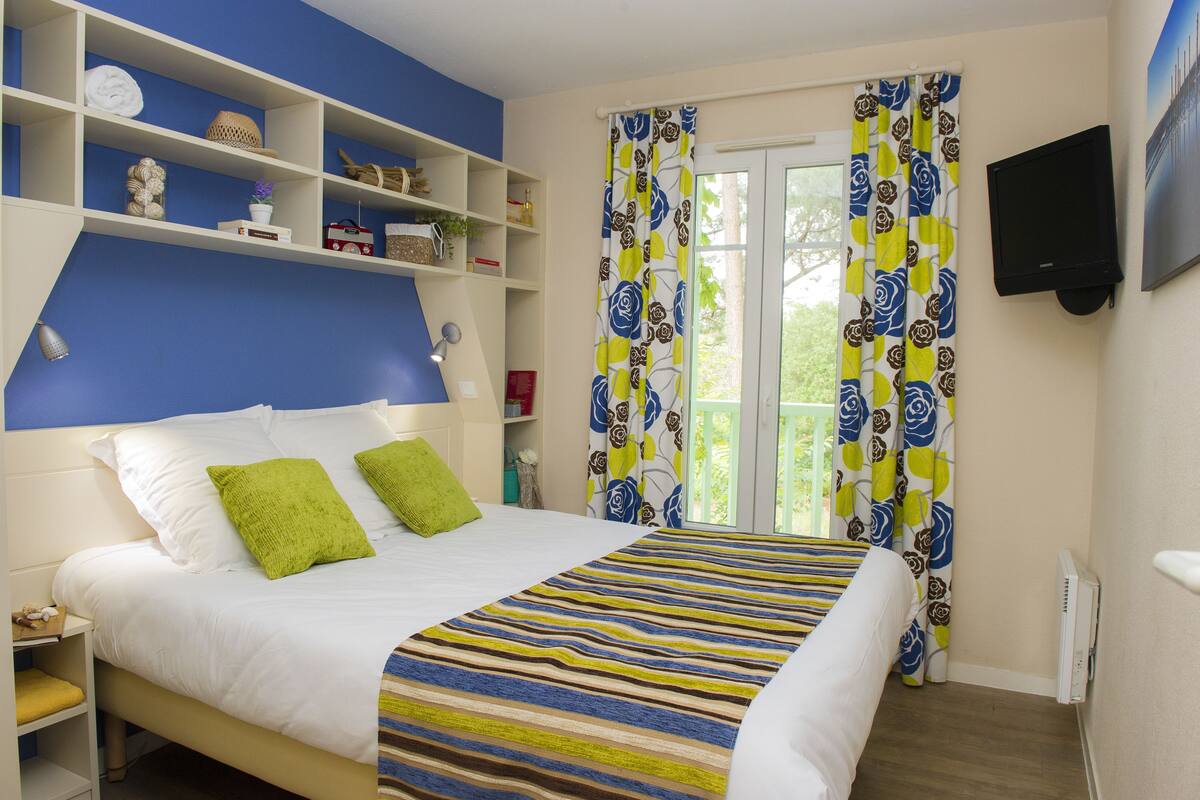Casa Superior, 2 camere da letto | Una cassaforte in camera, tende oscuranti, ferro/asse da stiro