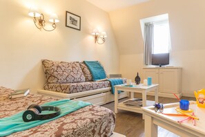 Barnesenger, wi-fi (inkludert) og sengetøy