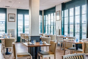 Daily buffet breakfast (EUR 20 per person)