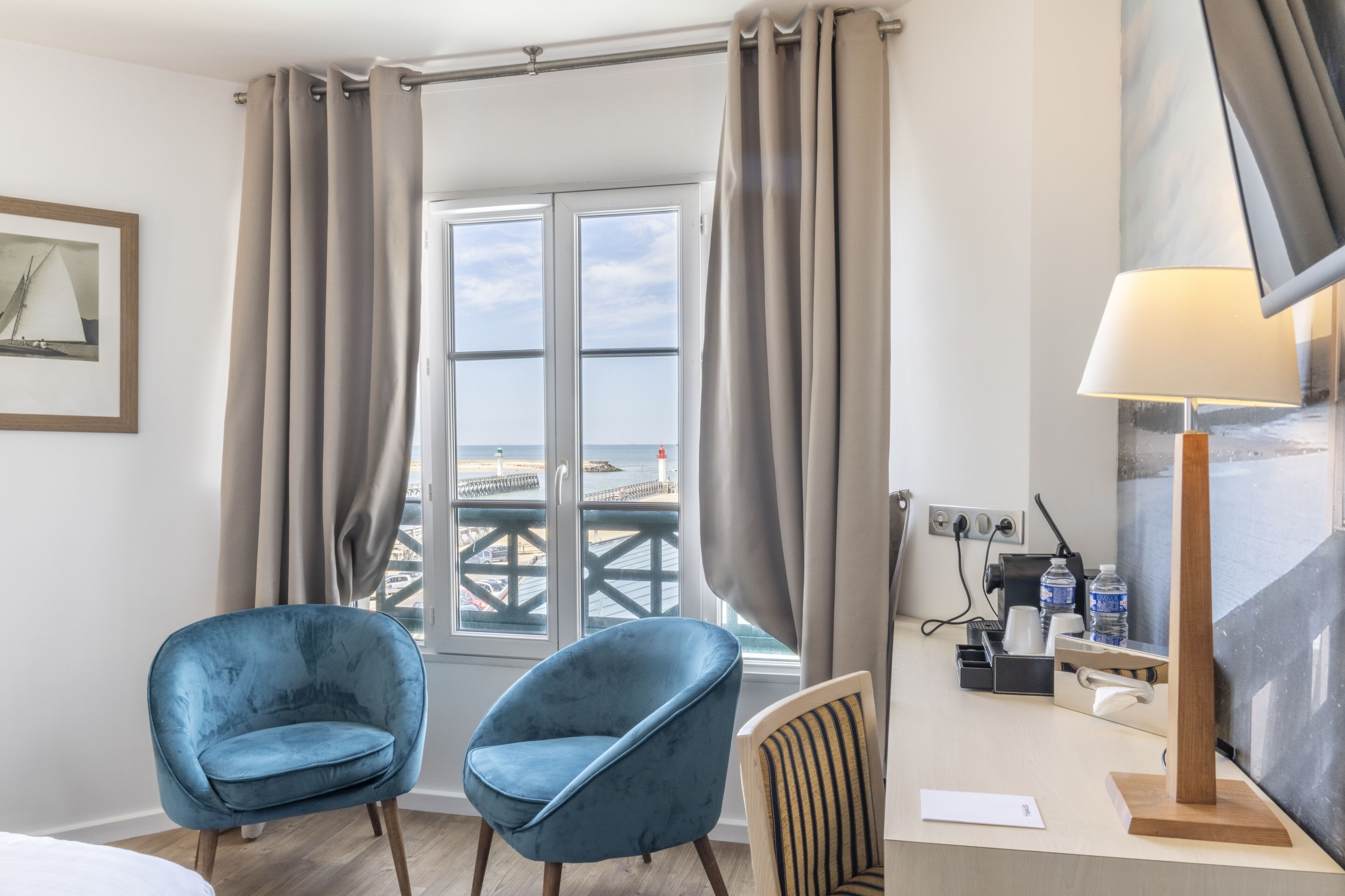 Phòng, 1 giường đôi, quang cảnh biển | 1 phòng ngủ, minibar, két bảo mật tại phòng, phòng cách âm 