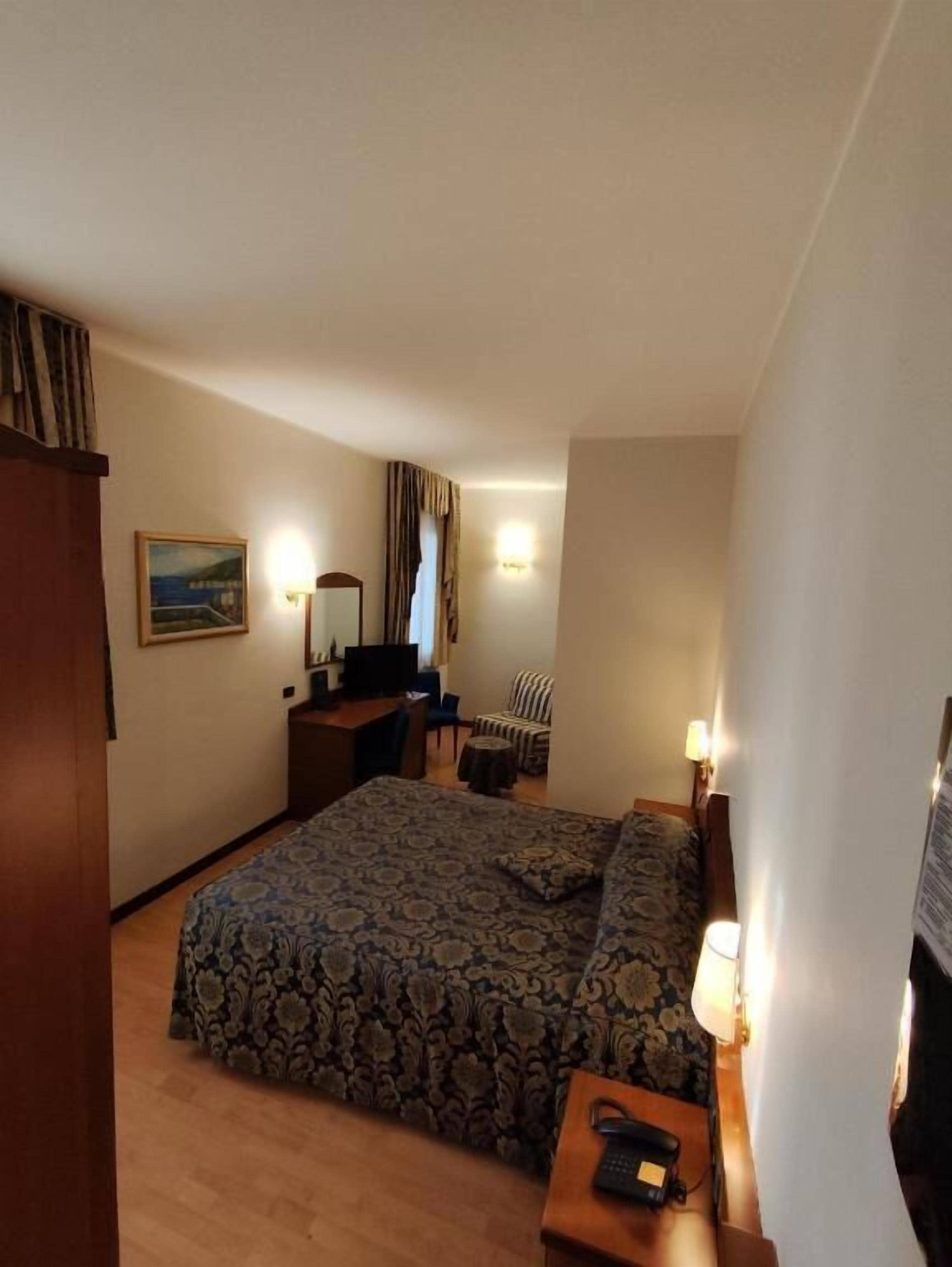 Photo - Hotel Majestic