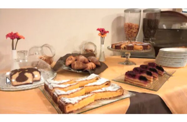 Bar (on property) - Hotel Majestic (San Giuliano Milanese)