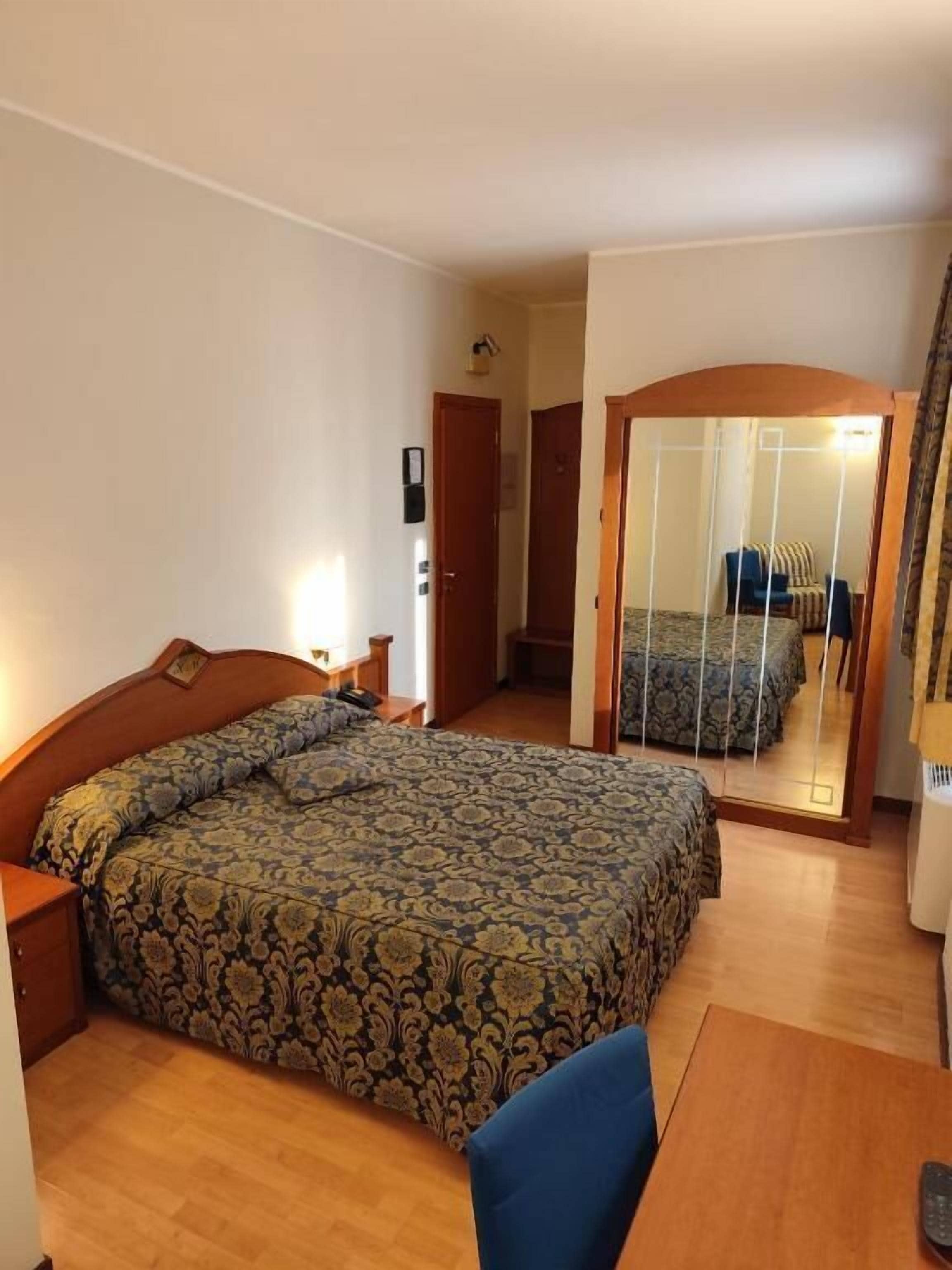 Photo - Hotel Majestic