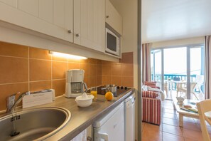 Căn hộ Tiêu chuẩn, 1 phòng ngủ (4 pers) | Bếp riêng | Tủ lạnh, dụng cụ pha cà phê/trà, ghế cao cho trẻ em 