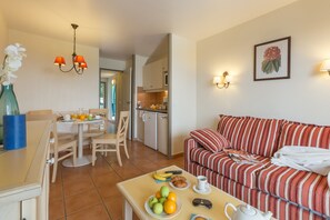 Căn hộ Tiêu chuẩn, 1 phòng ngủ (4 pers) | Phòng khách | TV màn hình phẳng 