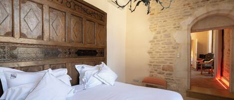 Suite bàsica | 2 dormitoris, roba de llit d'alta qualitat i minibar