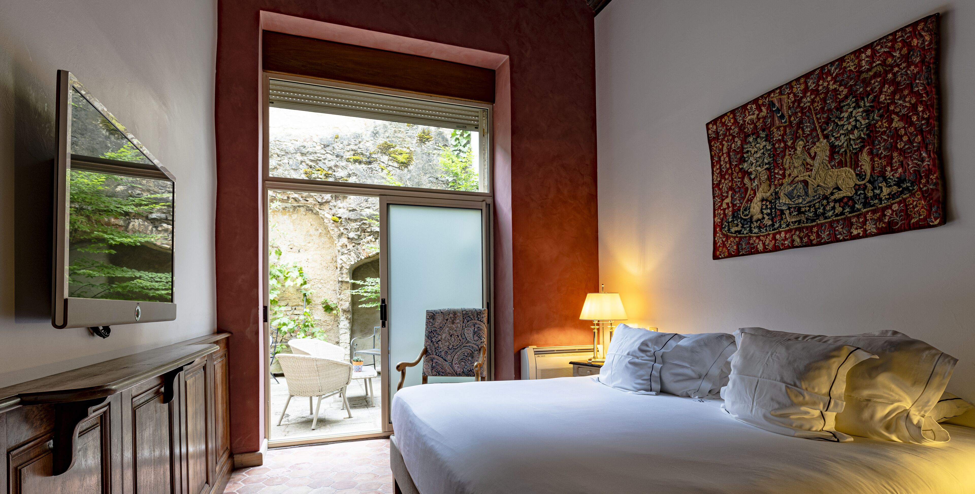 suite cîteaux | 2 bedrooms, premium bedding, minibar, in-room safe