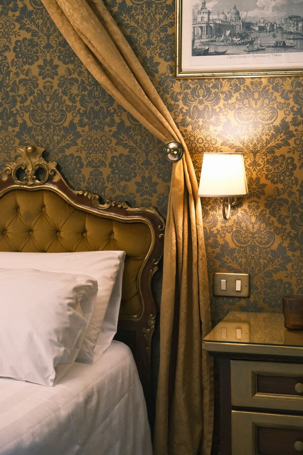 Premium Room, 1 Bedroom, Tower | Hypo-allergenic bedding, down comforters, memory foam beds, minibar - Hotel San Gallo (Venice)