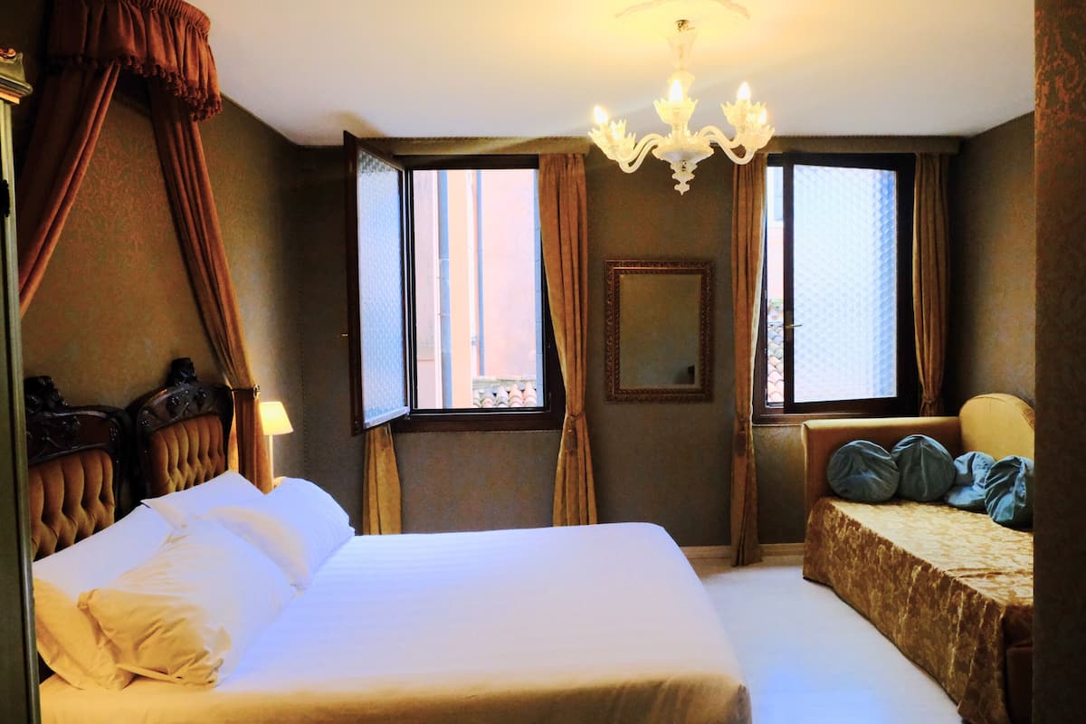 Chambre Deluxe, plusieurs lits, vue ville, dans la tour