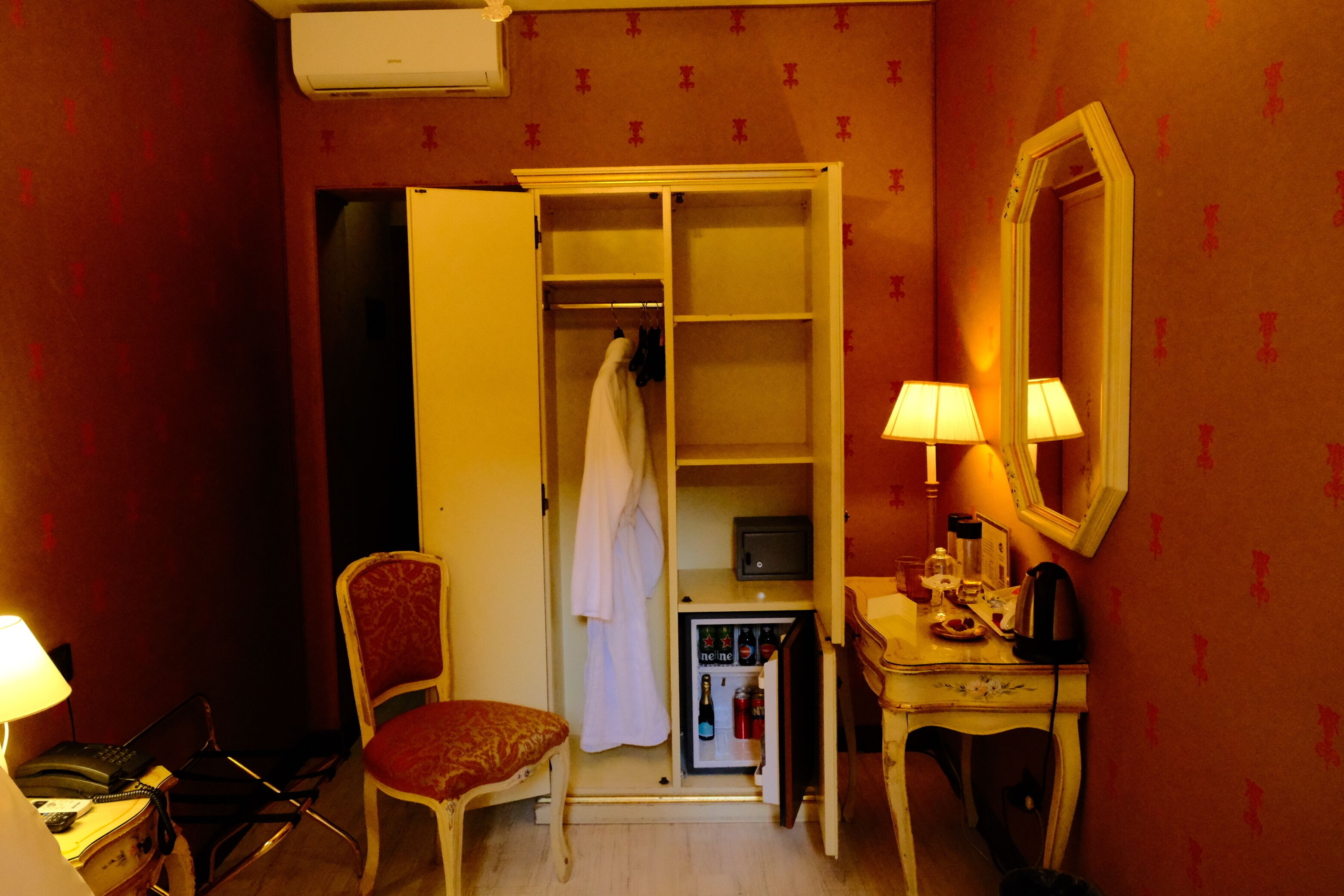 comfort double room, 1 double bed, city view, annex building | 1 bedroom, hypo-allergenic bedding, down duvets, memory-foam beds