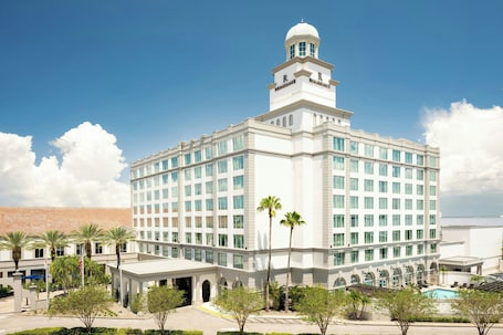 Exterior. Renaissance Tampa International Plaza Hotel