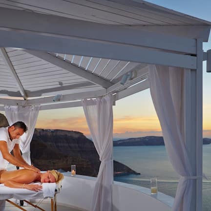 Couples treatment rooms, sauna, hot tub, steam room, body treatments