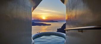 Volcano View Hotel Santorini