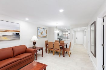 Signature Villa, 2 Bedrooms | Living area | 27-inch flat-screen TV with cable channels, TV at Westgate Leisure Resort