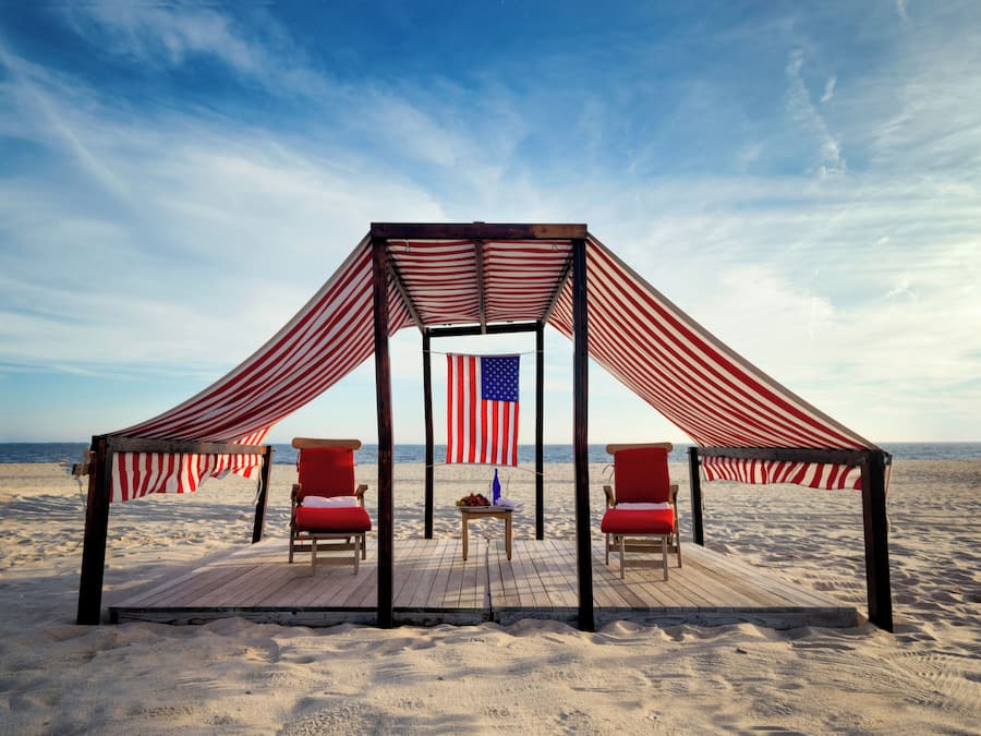 Beach nearby, free beach cabanas, sun loungers, beach umbrellas