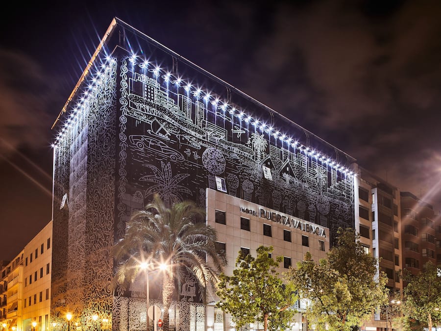 Fachada del alojamiento - Noche