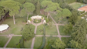 Unclassified image, 4 of 84, button - Relais San Clemente (Perugia)