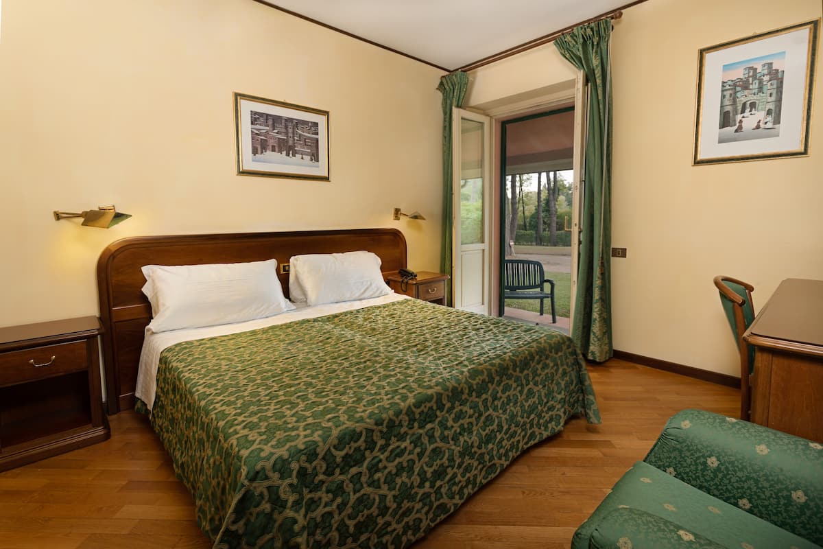Standard Double or Twin Room | Down comforters, minibar, in-room safe, soundproofing