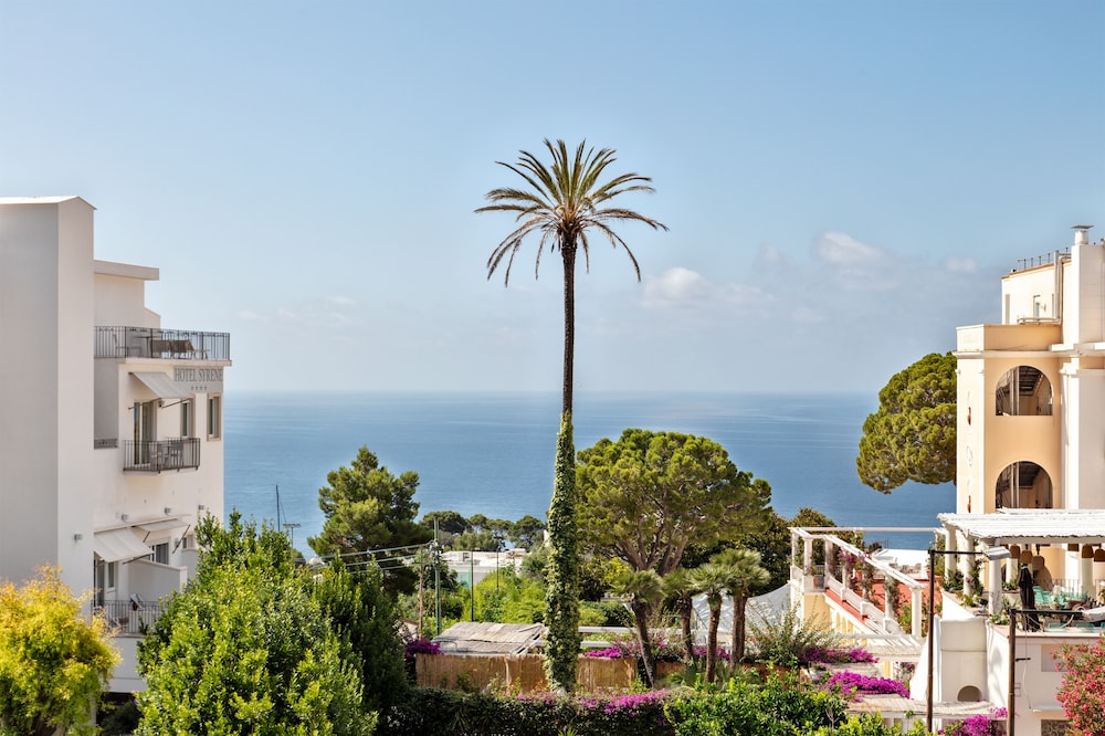 Pazziella Garden & Suites by null
