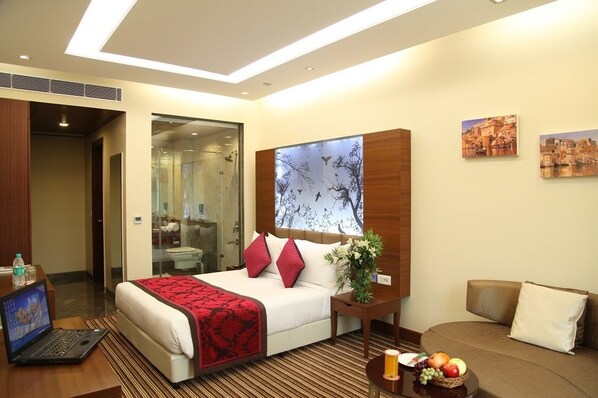Phòng đôi Premier, tủ lạnh, quang cảnh thành phố