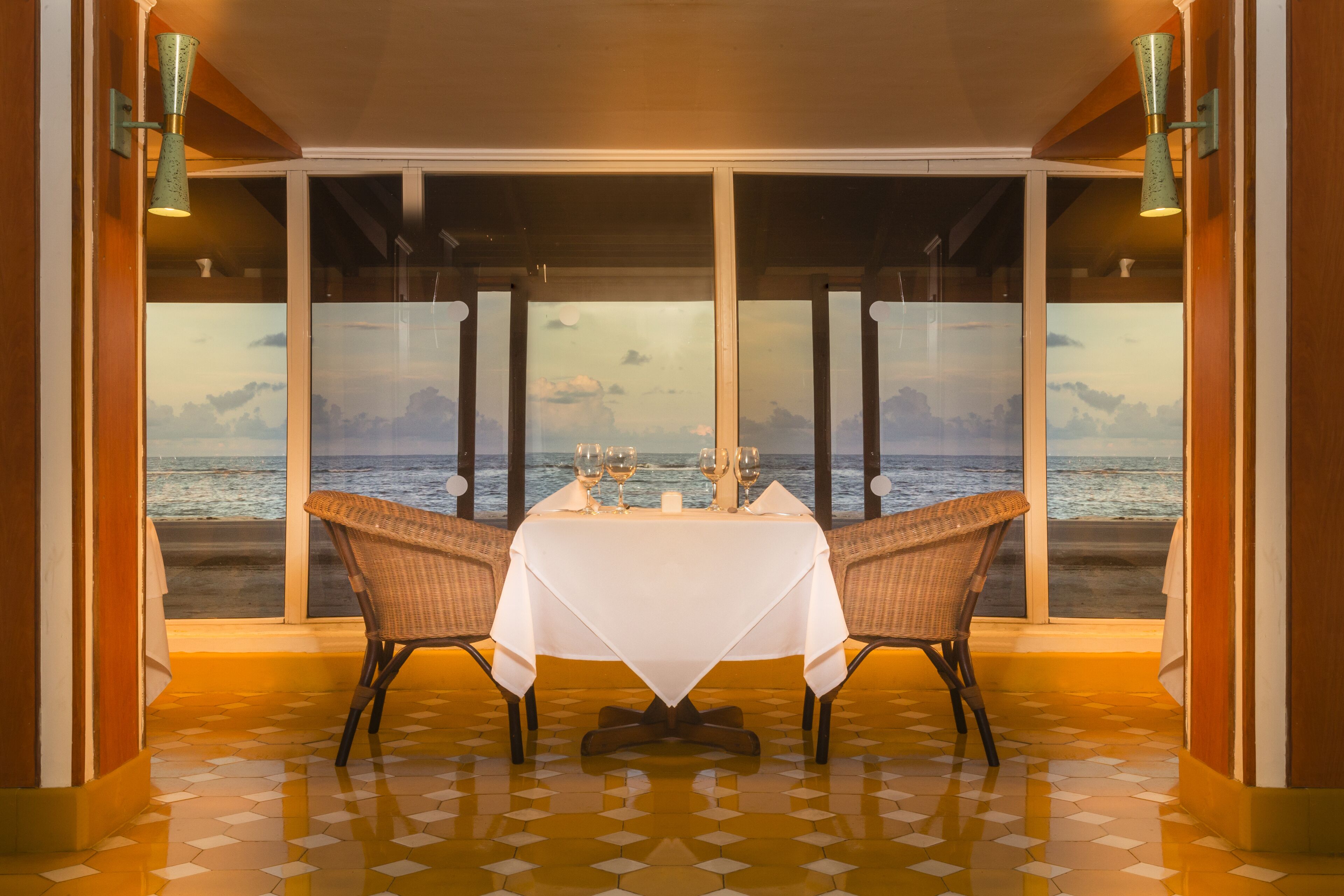 Se sirven desayunos, comidas y cenas 